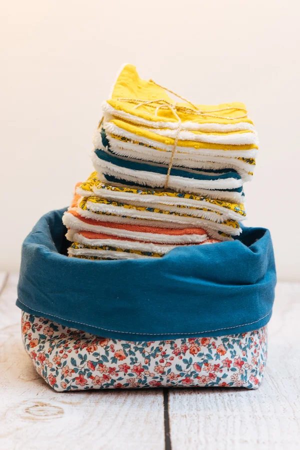 Lingettes démaquillantes en tissu